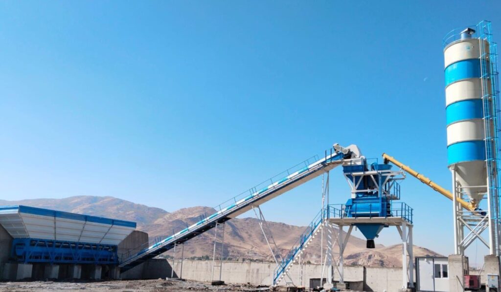 Stationary concrete plant