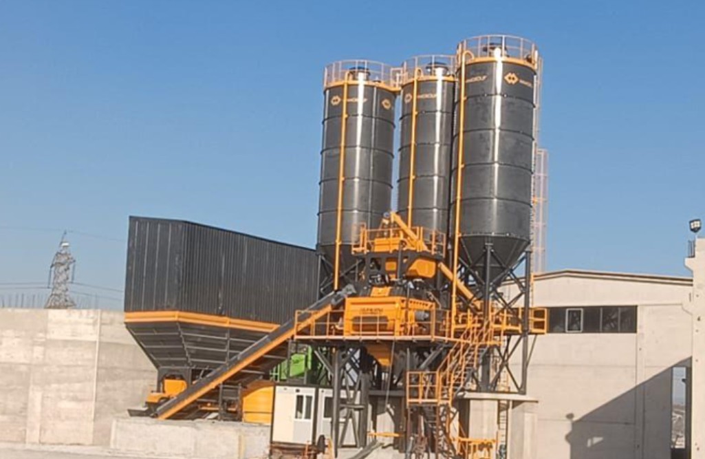 stationary concrete batching plant